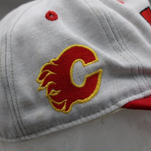 Calgary Flames Hat (VTG) - Flames Block Script - Adult Draw Stringback - Picture 7 of 10